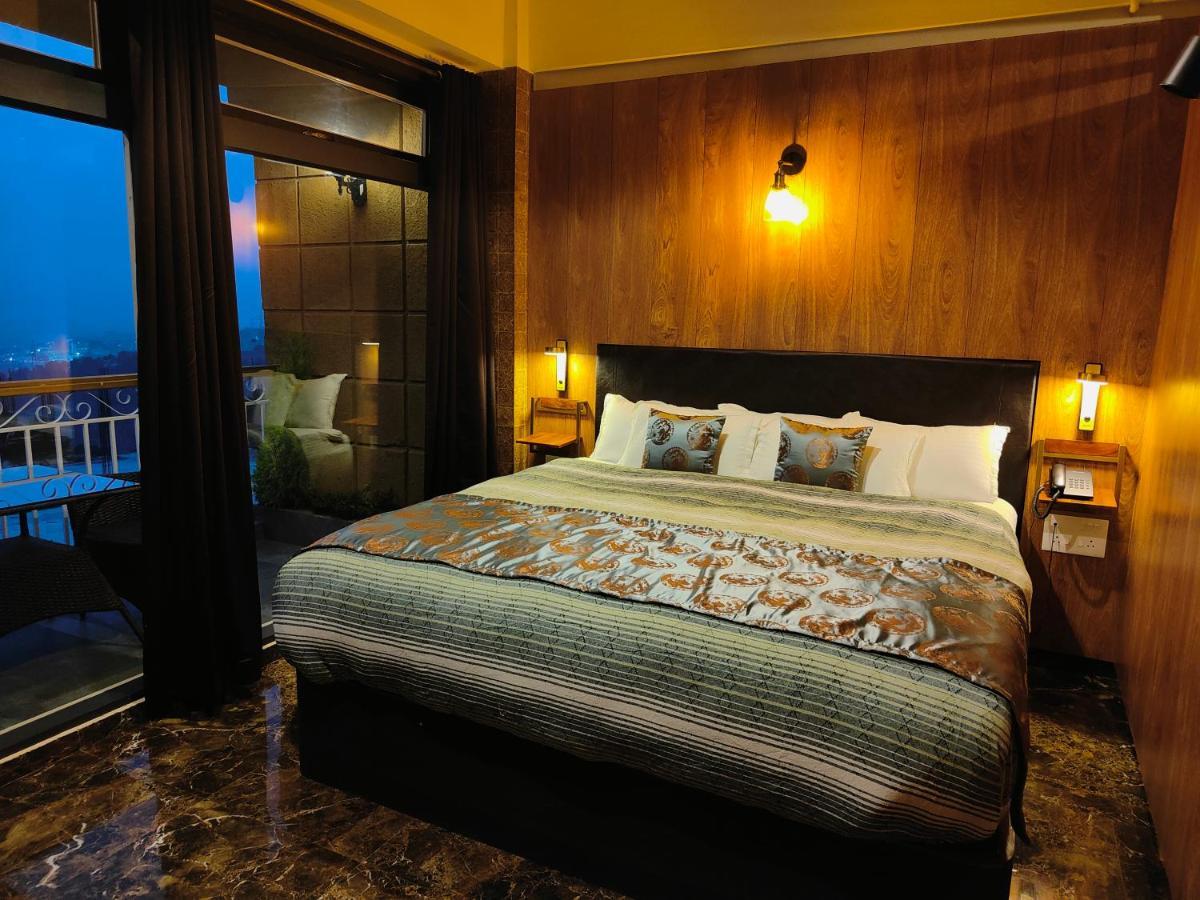 Hotel Acropolis Shillong Buitenkant foto