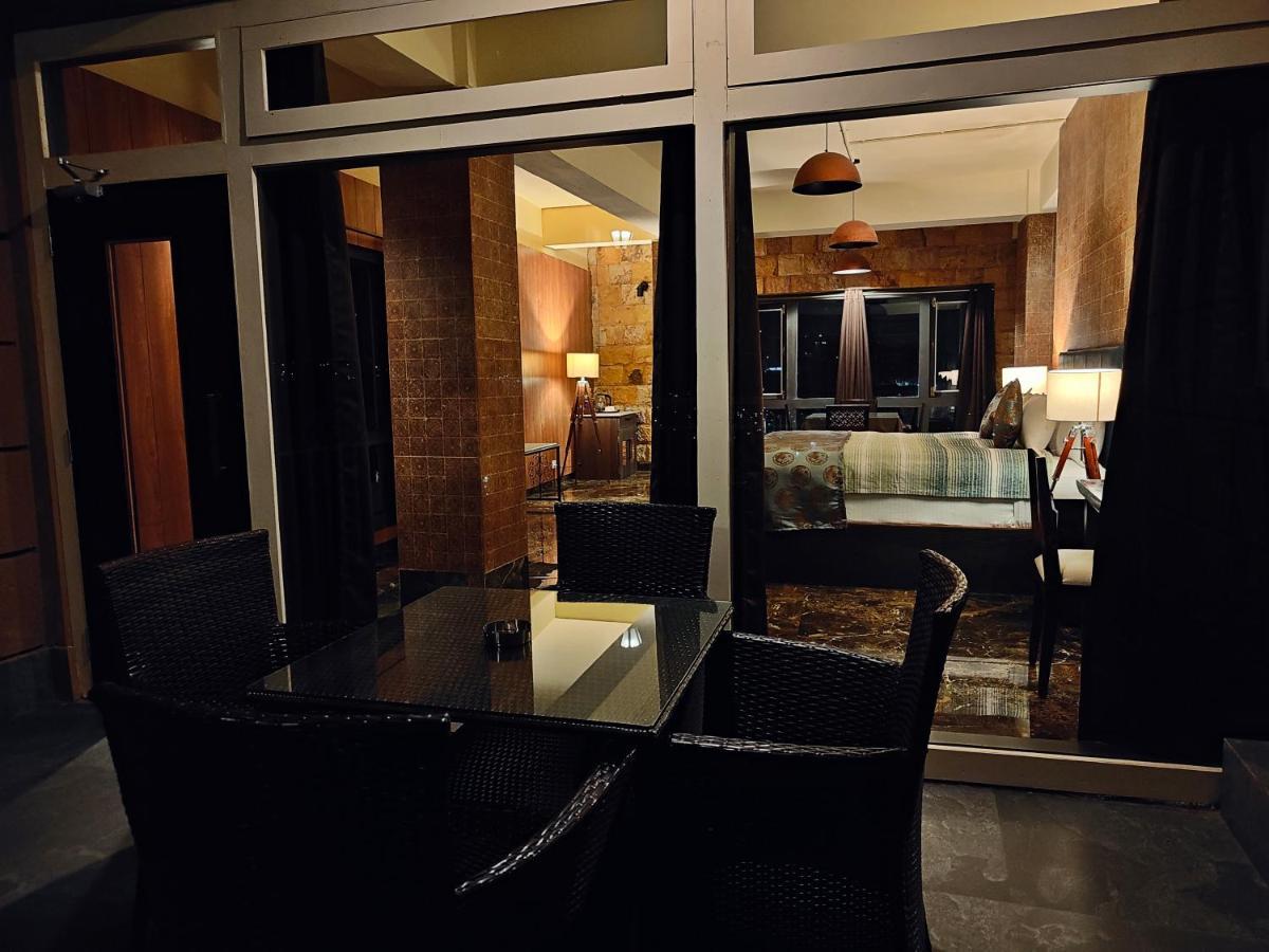 Hotel Acropolis Shillong Buitenkant foto