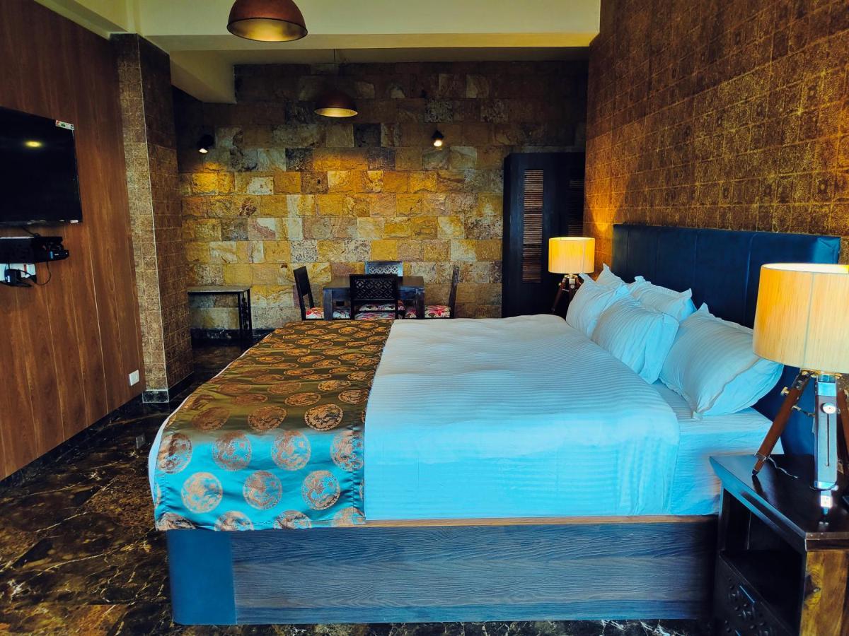 Hotel Acropolis Shillong Buitenkant foto