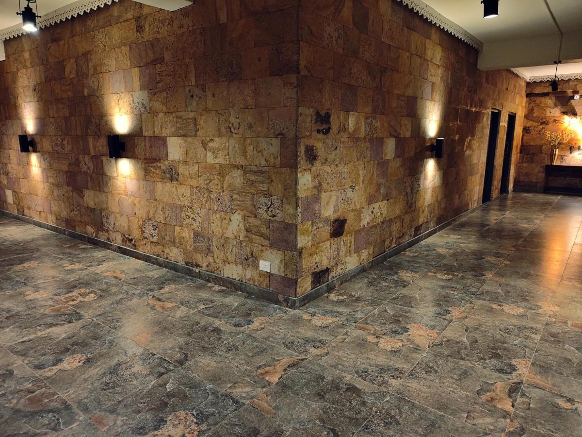 Hotel Acropolis Shillong Buitenkant foto