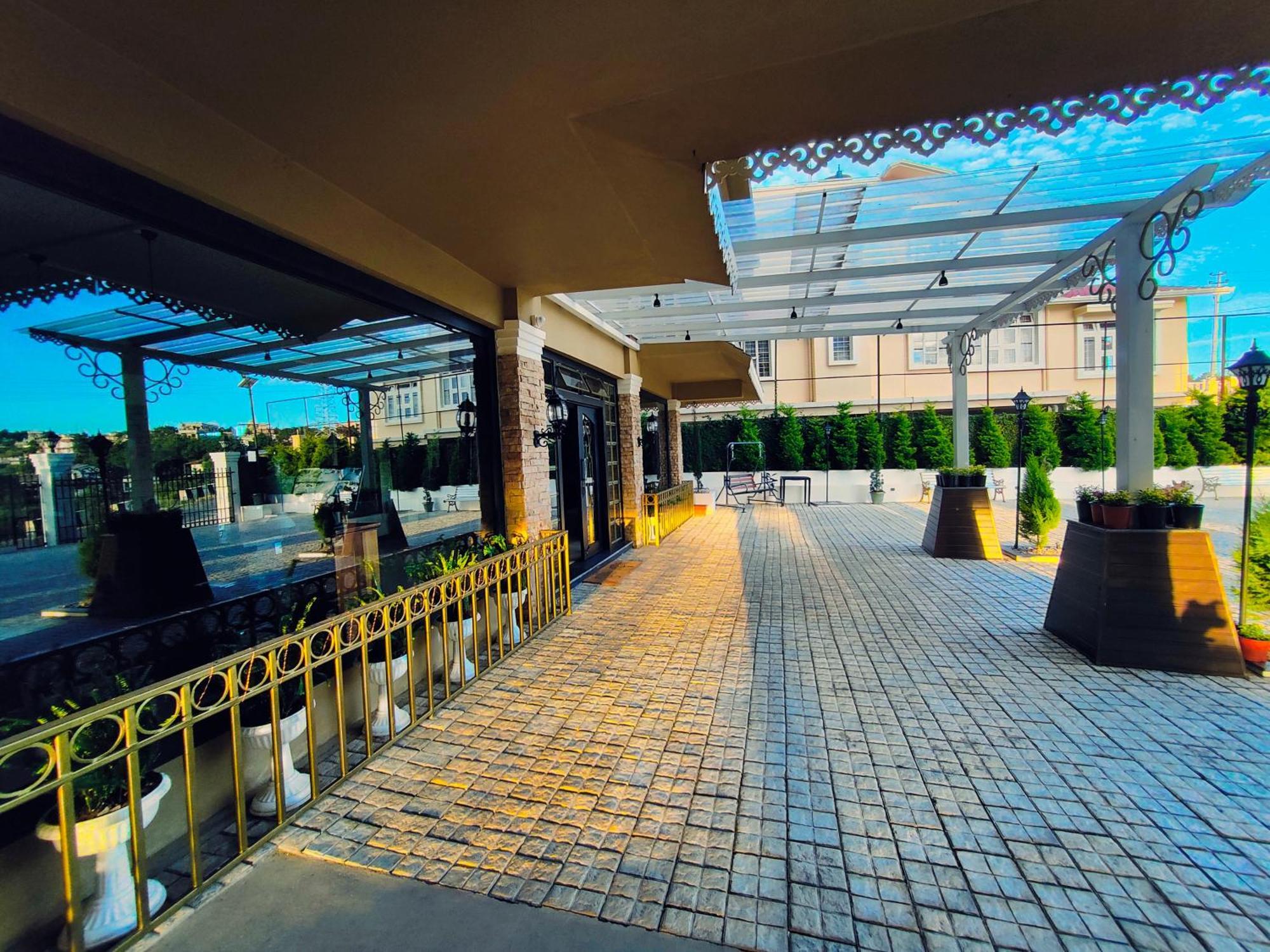 Hotel Acropolis Shillong Buitenkant foto