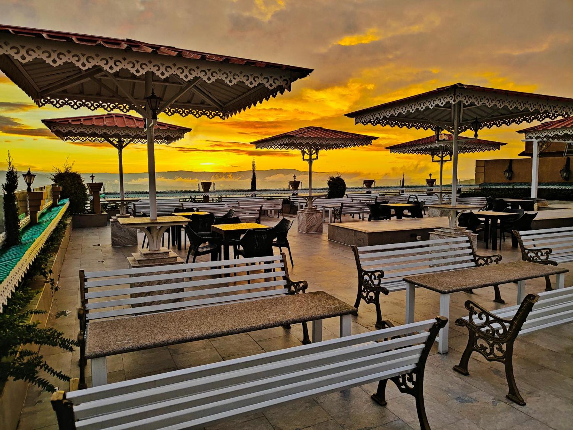 Hotel Acropolis Shillong Buitenkant foto